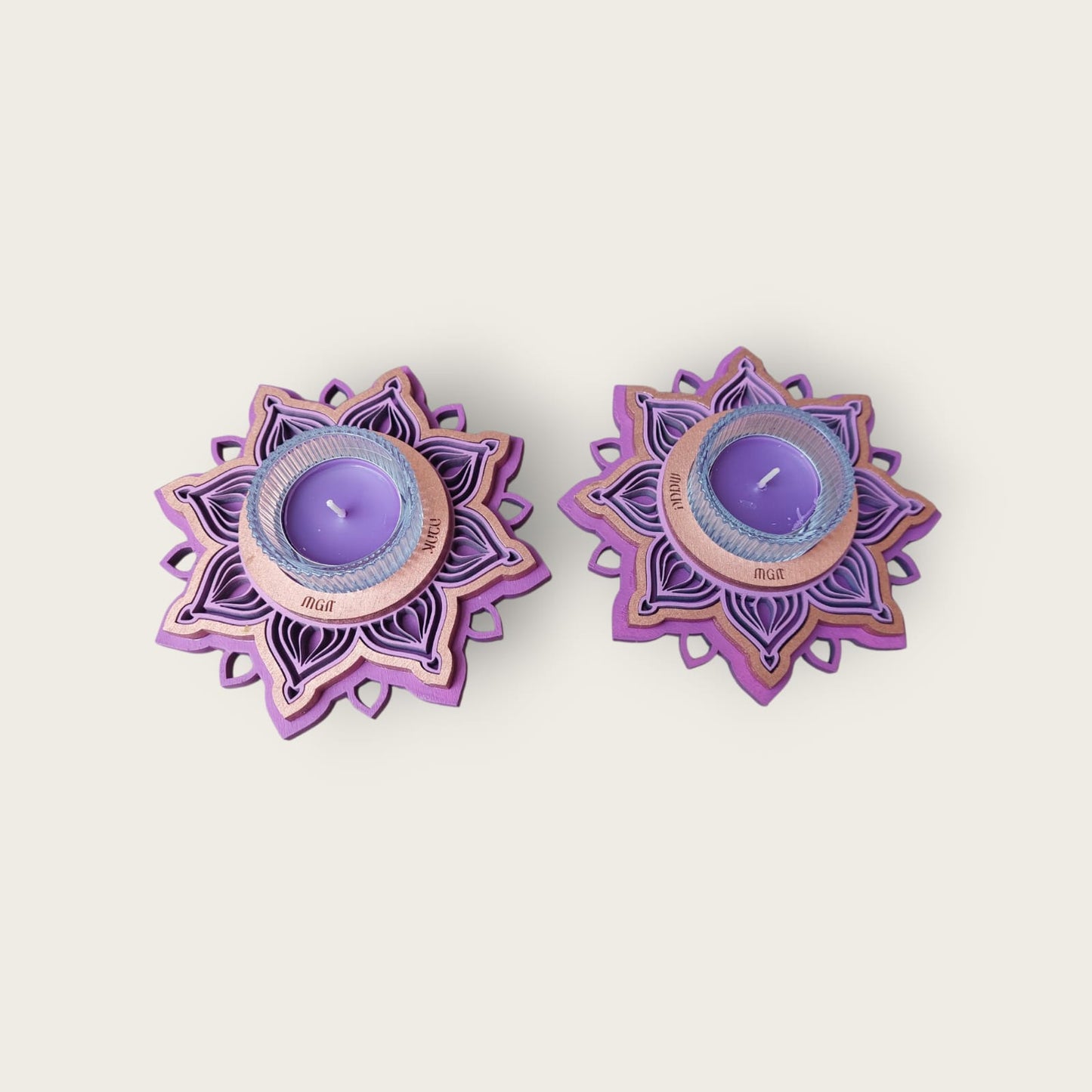 פמוטי אור - אור אינסוף